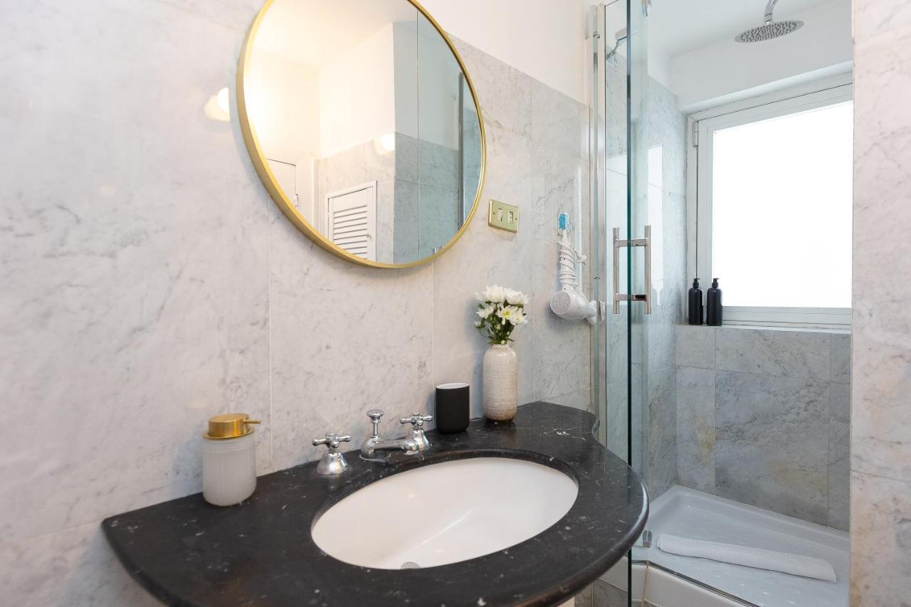Отель Tiny Studio Piazza Del Popolo Рим Экстерьер фото