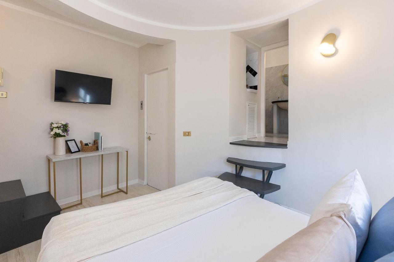 Отель Tiny Studio Piazza Del Popolo Рим Экстерьер фото
